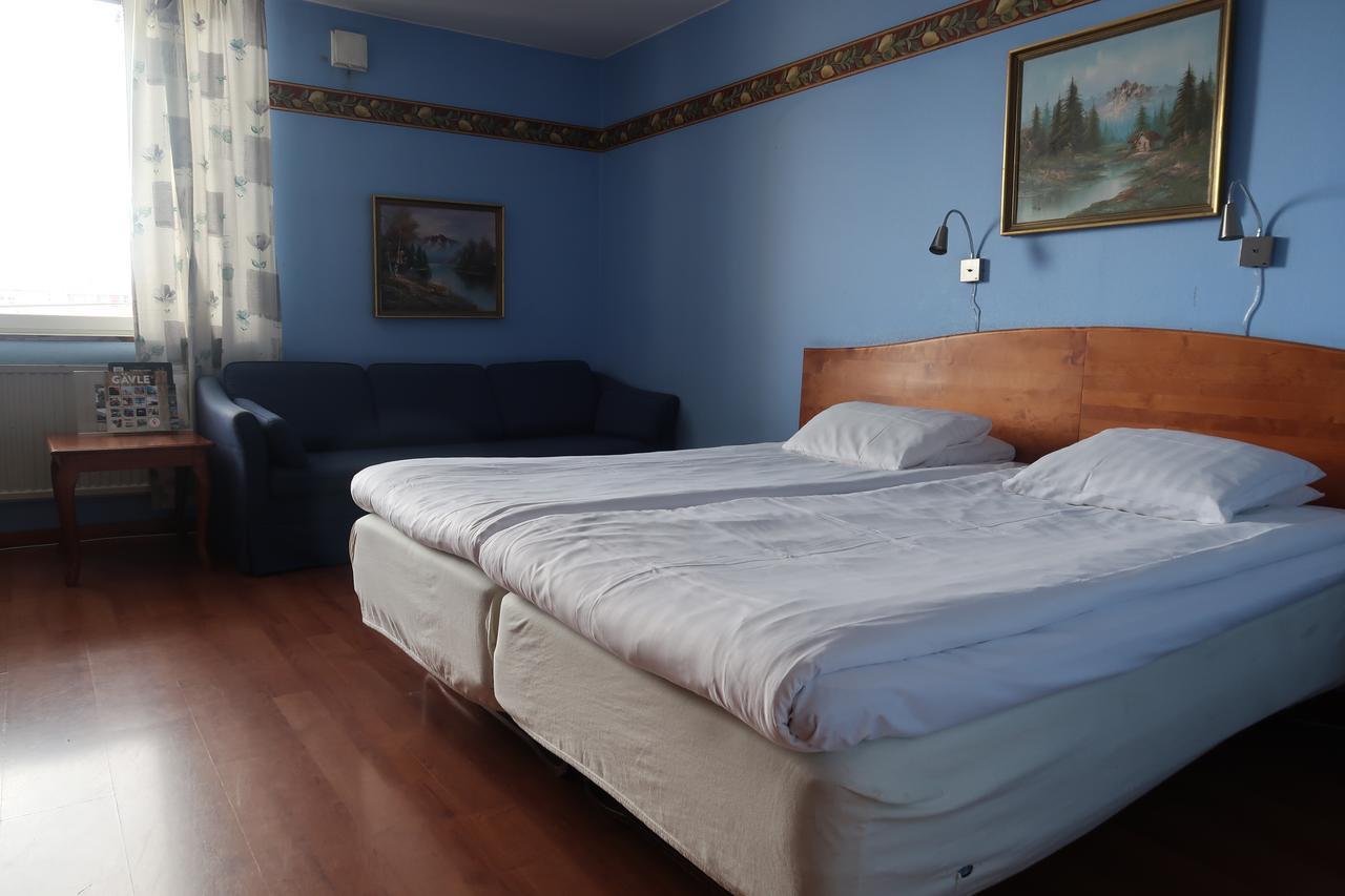 Hotel Aveny Bed & Breakfast Gavle Exterior photo