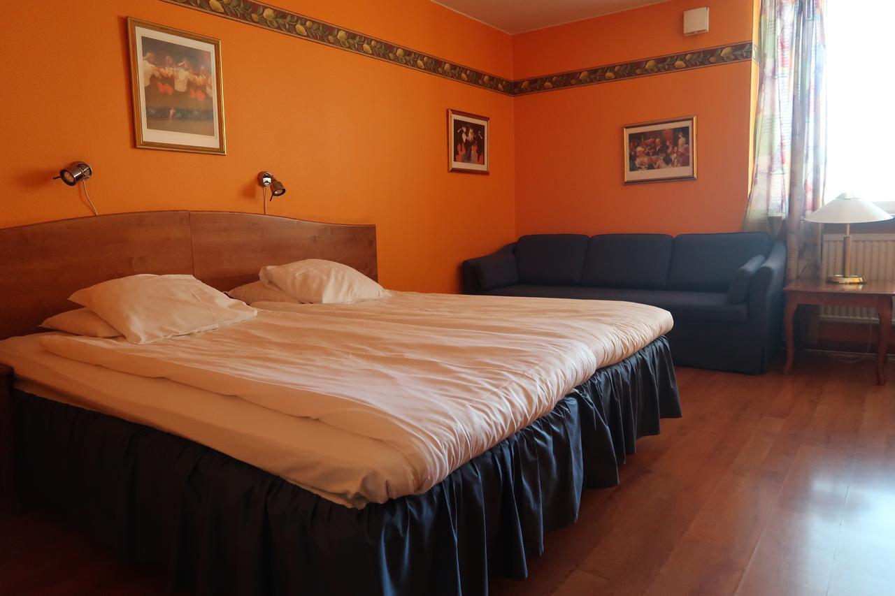 Hotel Aveny Bed & Breakfast Gavle Exterior photo