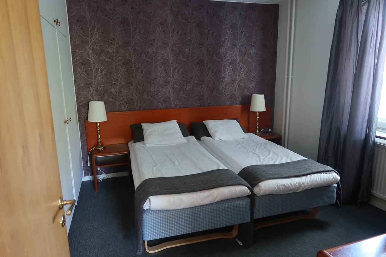 Hotel Aveny Bed & Breakfast Gavle Exterior photo