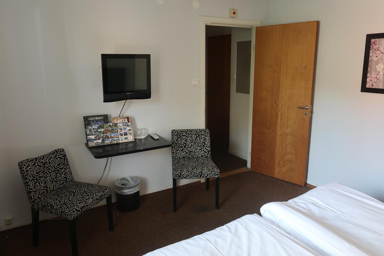 Hotel Aveny Bed & Breakfast Gavle Exterior photo