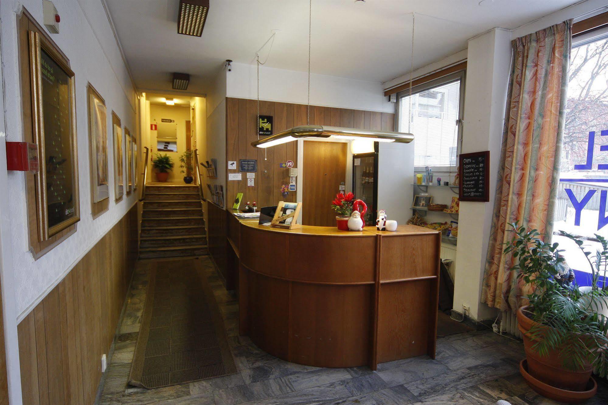 Hotel Aveny Bed & Breakfast Gavle Exterior photo