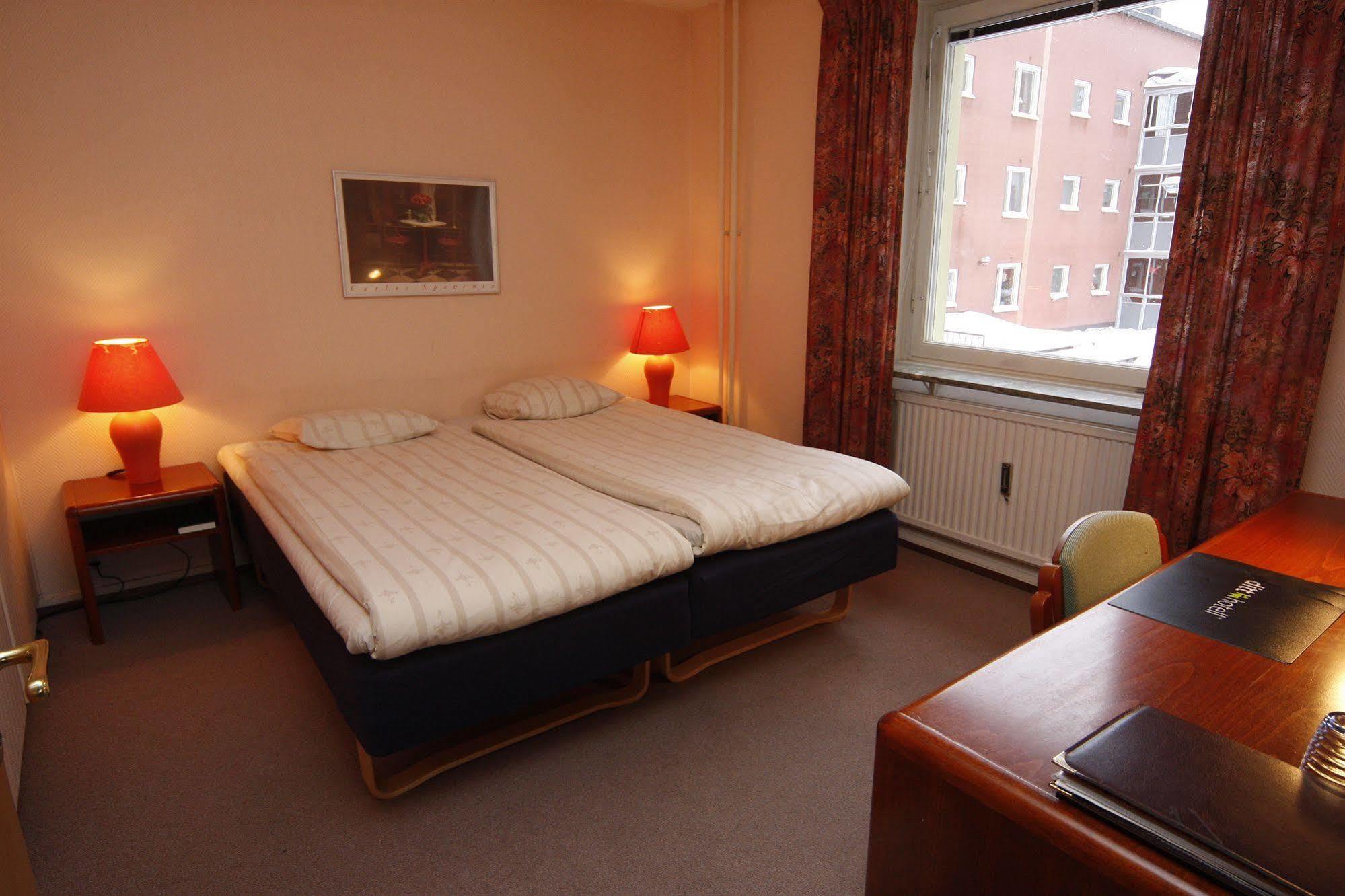 Hotel Aveny Bed & Breakfast Gavle Exterior photo